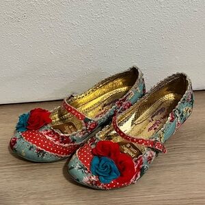 Floral Mary Jane Shoes with Red and Blue Accents